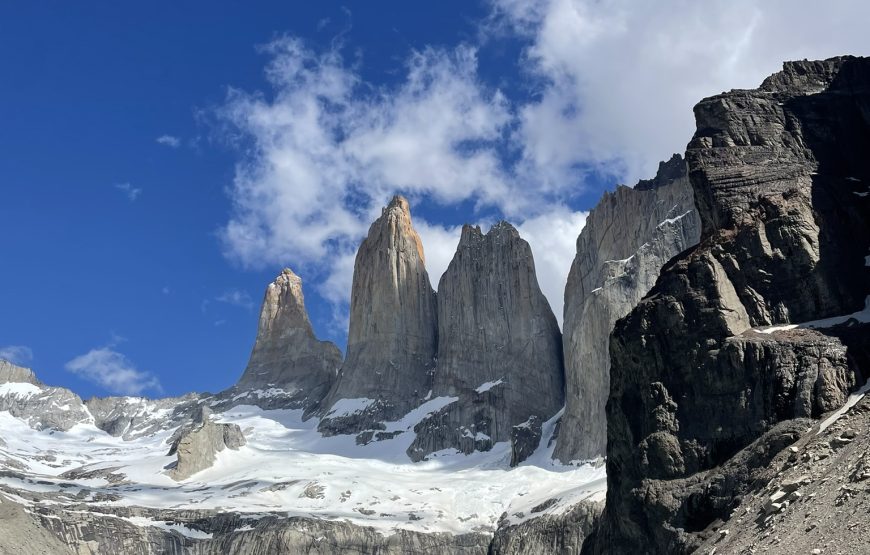 Guided W Trek 4 Days | Torres del Paine: Adventure & Full Logistics